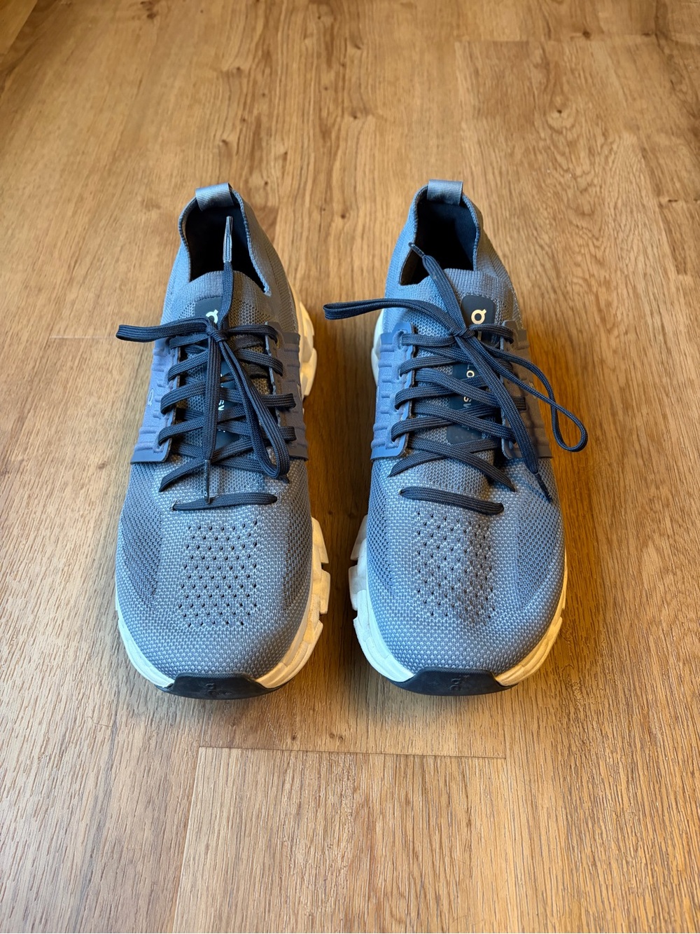 On Cloudswift 3 Women’s Size 10 Metal White Running Shoes Sneakers